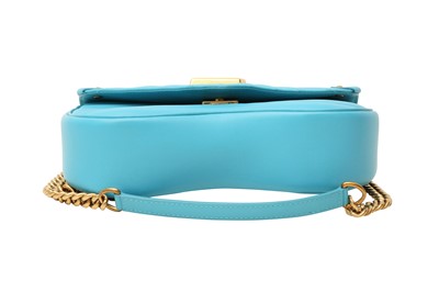 Lot 150 - Louis Vuitton Malibu Green New Wave Chain PM