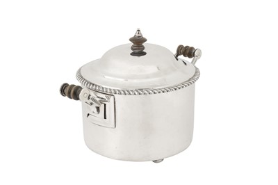 Lot 84 - A mid-19th century Indian colonial silver curry pan, Calcutta circa 1850 by Hamilton and Co
