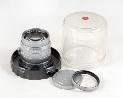 Lot 420 - Leica Summarit 5cm f1.5 Screw Mount Lens.
