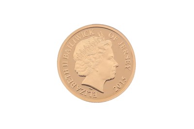 Lot 94 - A 2015 GOLD £1 COIN AND 2019 QUARTER SOVEREIGN COIN