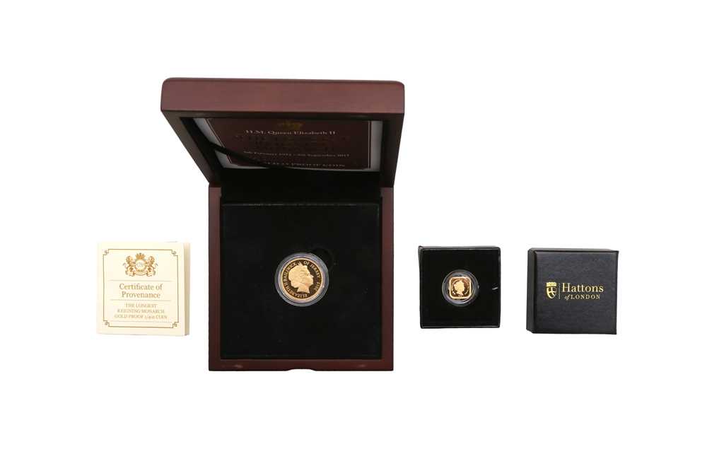 Lot 94 - A 2015 GOLD £1 COIN AND 2019 QUARTER SOVEREIGN COIN