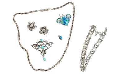 Lot 9 - A COLLECTION OF JEWELLERY