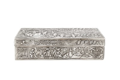 Lot 141 - An early 20th century Thai silver cigarette box, probably Bangkok circa 1910 by Xun, retailed by Wen Bao