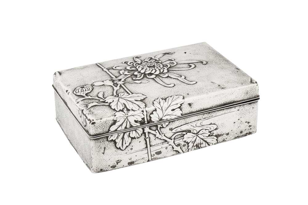 Lot 164 - An early 20th century Japanese unmarked silver cigarette box, Yokohama dated 1914