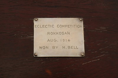 Lot 164 - An early 20th century Japanese unmarked silver cigarette box, Yokohama dated 1914