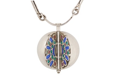 Lot 136 - A SILVER AND ENAMEL NECKLACE BY PIERRE MARCHAND, CIRCA 1970