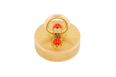 Lot 1 - An Elizabeth II 9 carat gold and enamel pill box, London 1954 by Cartier