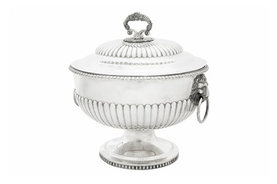 Lot 92 - An early 19th century Indian colonial silver twin handled tureen, Madras circa 1825 by George Gordon & Co (active 1821-48)