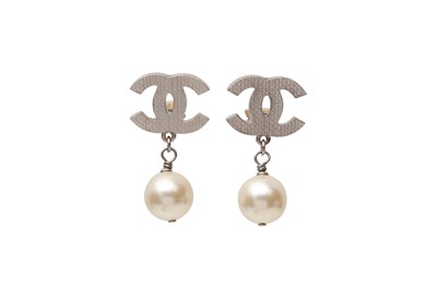 Lot 506 - Chanel Pearl CC Drop Clip On Earrings