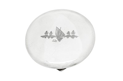 Lot 174 - A mid-20th century Iraqi silver and niello compact, Omara or Basra circa 1950