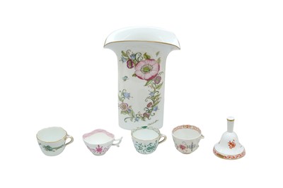 Lot 162 - A GROUP OF MEISSEN TEAWARES