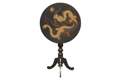 Lot 324 - A BLACK LACQUERED CHINOISERIE TILT TOP OCCASIONAL TABLE, LATE 19TH CENTURY