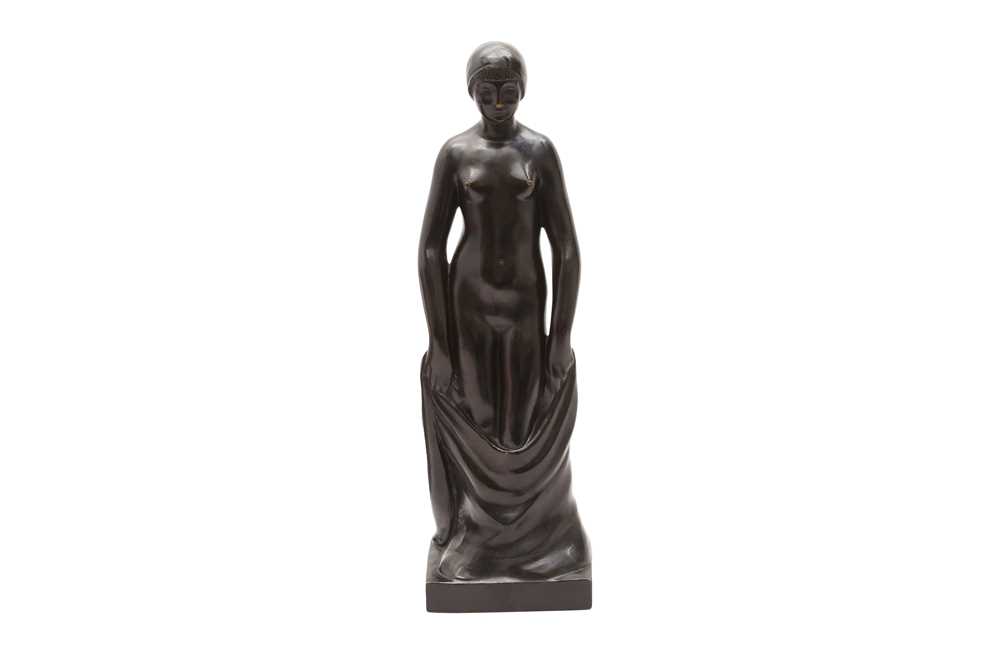 Lot 35 - AN ART DECO BRONZE FIGURE OF A WOMAN