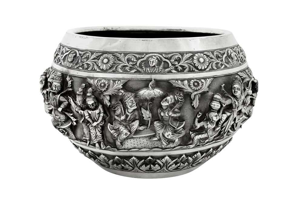 Lot 104 - A very large early 20th century Anglo – Indian unmarked silver bowl, Lucknow circa 1910