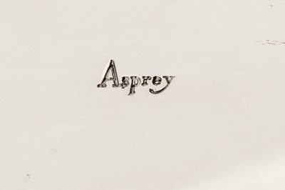 Lot 173 - Sultan of Saudi Arabia - A cased Elizabeth II parcel gilt sterling silver presentation dish, London 1994 by Asprey