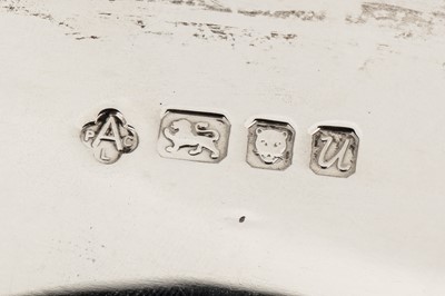 Lot 173 - Sultan of Saudi Arabia - A cased Elizabeth II parcel gilt sterling silver presentation dish, London 1994 by Asprey