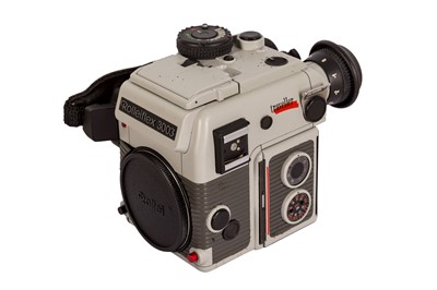 Lot 119 - A Rolleiflex 3003 Traveller 35mm SLR Outfit