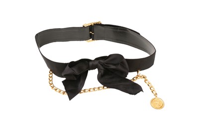 Lot 442 - Chanel Black Bow Drop Chain Belt - Size 80