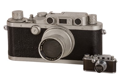 Lot 373 - A Giant Leica III Riesen Model Rangefinder Camera