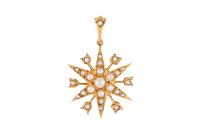 Lot 84 - A SEED PEARL PENDANT