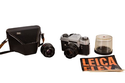 Lot 360 - A Leicaflex SL SLR Camera Outfit