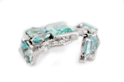 Lot 37 - A PAIR OF AQUAMARINE AND DIAMOND PENDENT EARRINGS BY CARTIER, CIRCA 1935