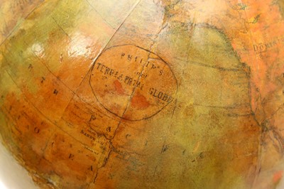Lot 553 - AN EARLY 20TH CENTURY PHILIPS 9 INCH TERRESTRIAL GLOBE