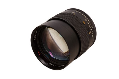 Lot 30 - A Carl Zeiss 85mm f/1.4 T* Planar Lens