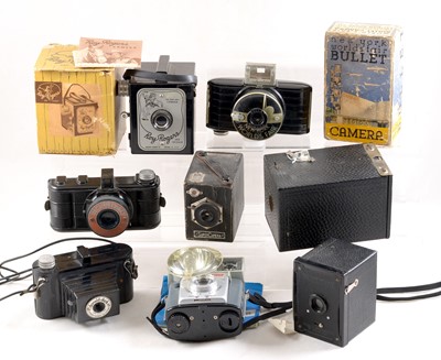 Lot 330 - World's Fair, Roy Rogers & Other Plastic & Box Novelty Cameras