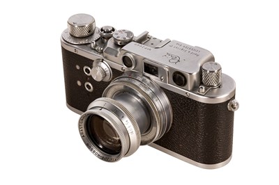 Lot 367 - A Reid & Sigrist III Rangefinder Camera