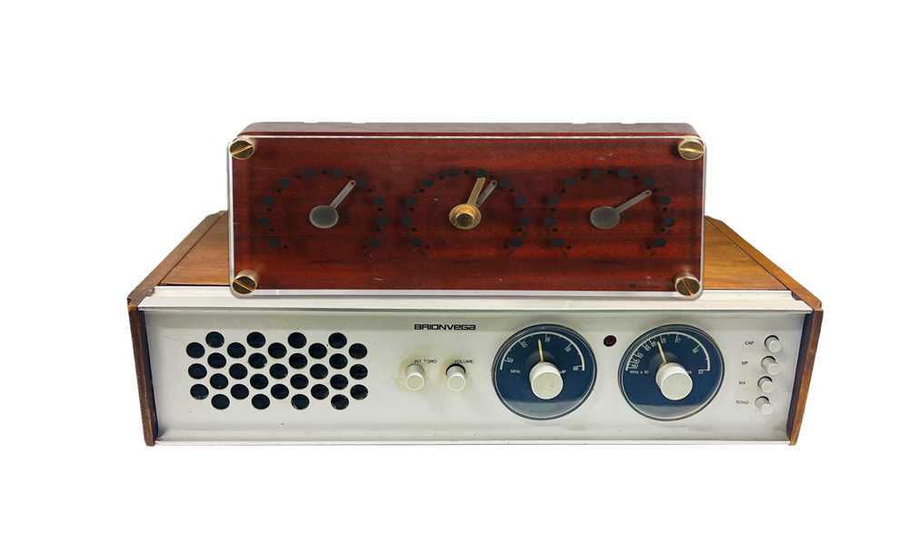 Lot 400 - ACHILLE CASTIGLIONI (ITALIAN 1918-2002) FOR BRIONVEGA