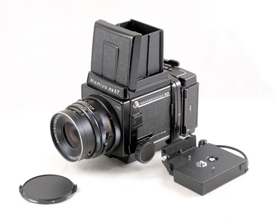 Lot 150 - Mamiya RB67 Professional SD Medium Format Camera.