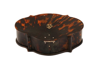 Lot 508 - λ A SINHALESE TORTOISESHELL LIDDED BOX MADE FOR THE EUROPEAN MARKET