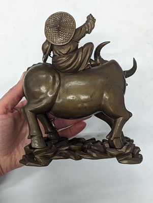 Lot 870 - A CHINESE FUZHOU (FOOCHOW) LACQUER FIGURE AND A VIETNAMESE FIGURE