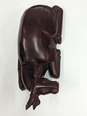 Lot 870 - A CHINESE FUZHOU (FOOCHOW) LACQUER FIGURE AND A VIETNAMESE FIGURE
