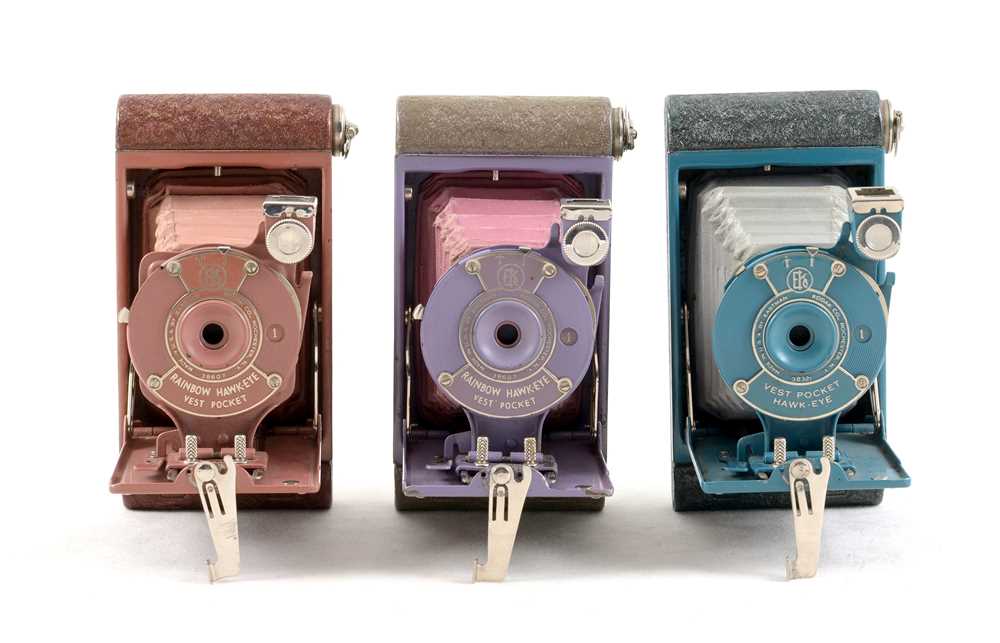 Lot 6 - Three Coloured Kodak Hawk-Eye Vest Pocket Cameras.