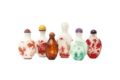 Lot 280 - SIX CHINESE PEKING GLASS OVERLAY SNUFF BOTTLES