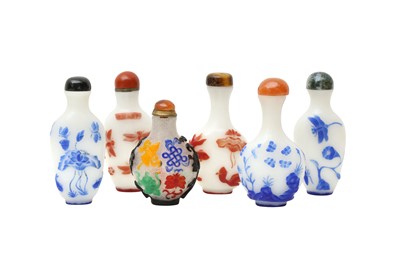 Lot 278 - SIX CHINESE PEKING GLASS OVERLAY SNUFF BOTTLES