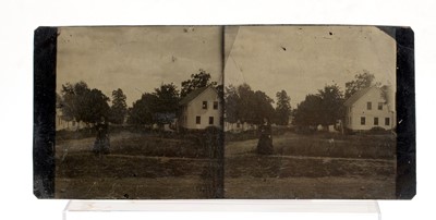 Lot 502 - A Rare Stereo Tin-Type of a Cottage Scene.