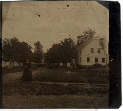 Lot 502 - A Rare Stereo Tin-Type of a Cottage Scene.