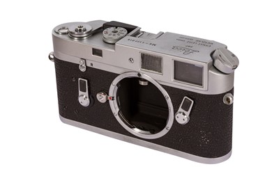 Lot 401 - A Leica M4 Rangefinder Camera Body