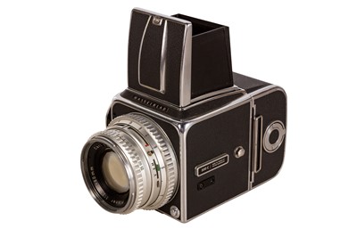 Lot 82 - A Hasselblad 500 C Medium Format SLR Camera