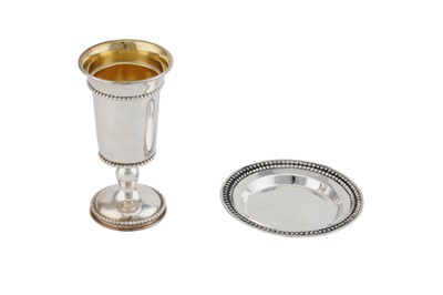 Lot 80 - A late 20th century silver kiddush cup on stand