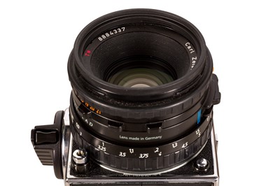 Lot 85 - A Hasselblad 501CM Medium Format SLR