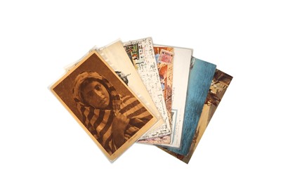 Lot 652 - POSTCARDS