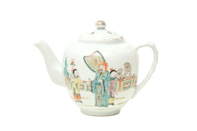 Lot 797 - A CHINESE FAMILLE-ROSE TEAPOT AND COVER