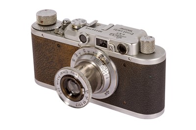 Lot 372 - A Leica II Mod D Rangefinder Camera