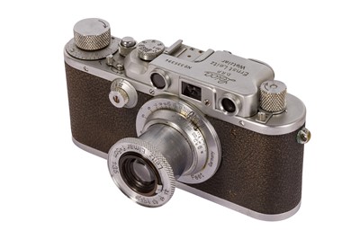 Lot 389 - A Leica IIIb Rangefinder Camera