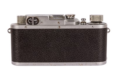 Lot 385 - A Leica IIIb Rangefinder Camera