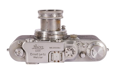 Lot 385 - A Leica IIIb Rangefinder Camera